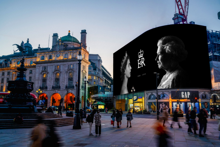 UK OOH media owners agree on single tribute to Queen