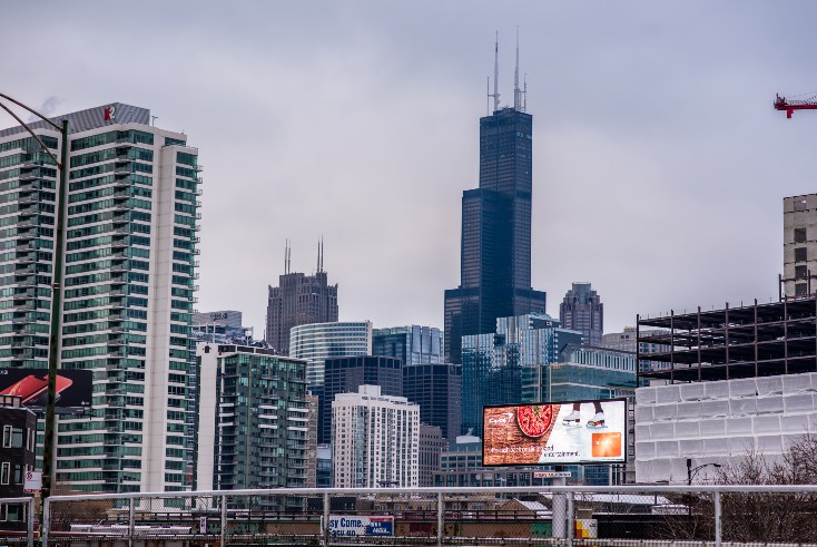 JCDecaux acquires full ownership in Chicago Expressway