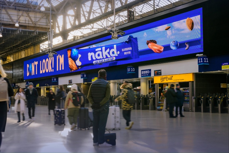 JCDecaux launches 3D products with Nakd